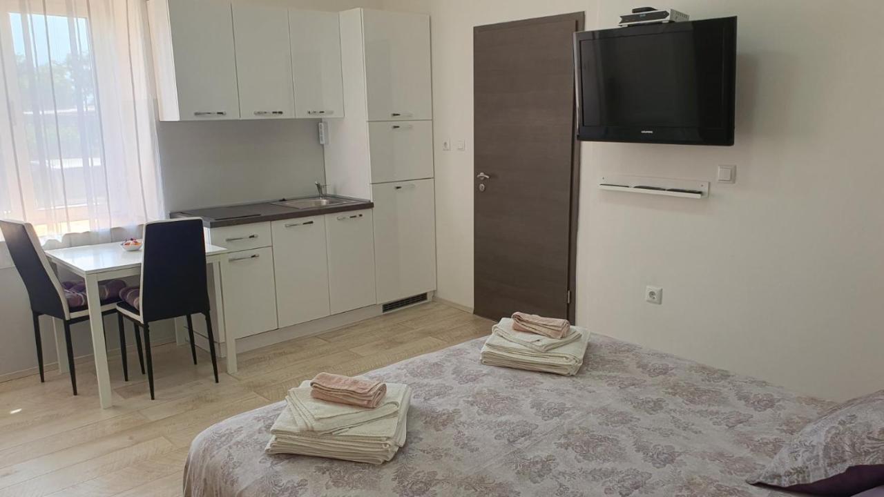 Apartments Vera Barbariga Bagian luar foto